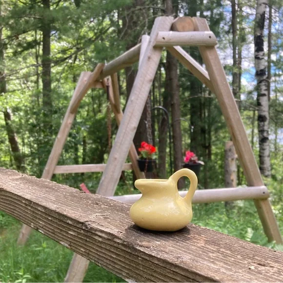 BYBEE Mini Pottery Kentucky McCOY Pitcher SHAWNEE Miniature Vintage Soft Yellow - Picture 5 of 11